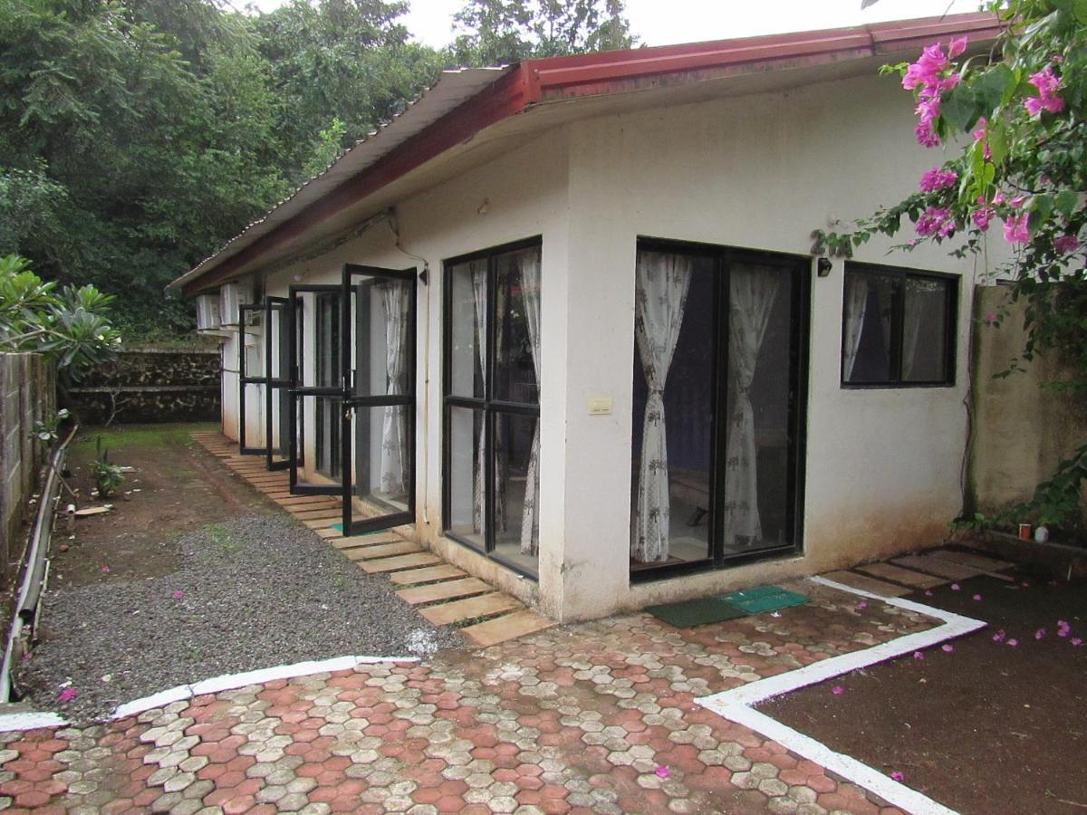 Retreat Chalets, The Nest, At Sparsh Resorts, Karjat Ngoại thất bức ảnh