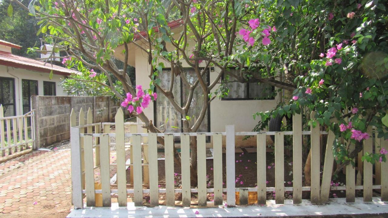 Retreat Chalets, The Nest, At Sparsh Resorts, Karjat Ngoại thất bức ảnh