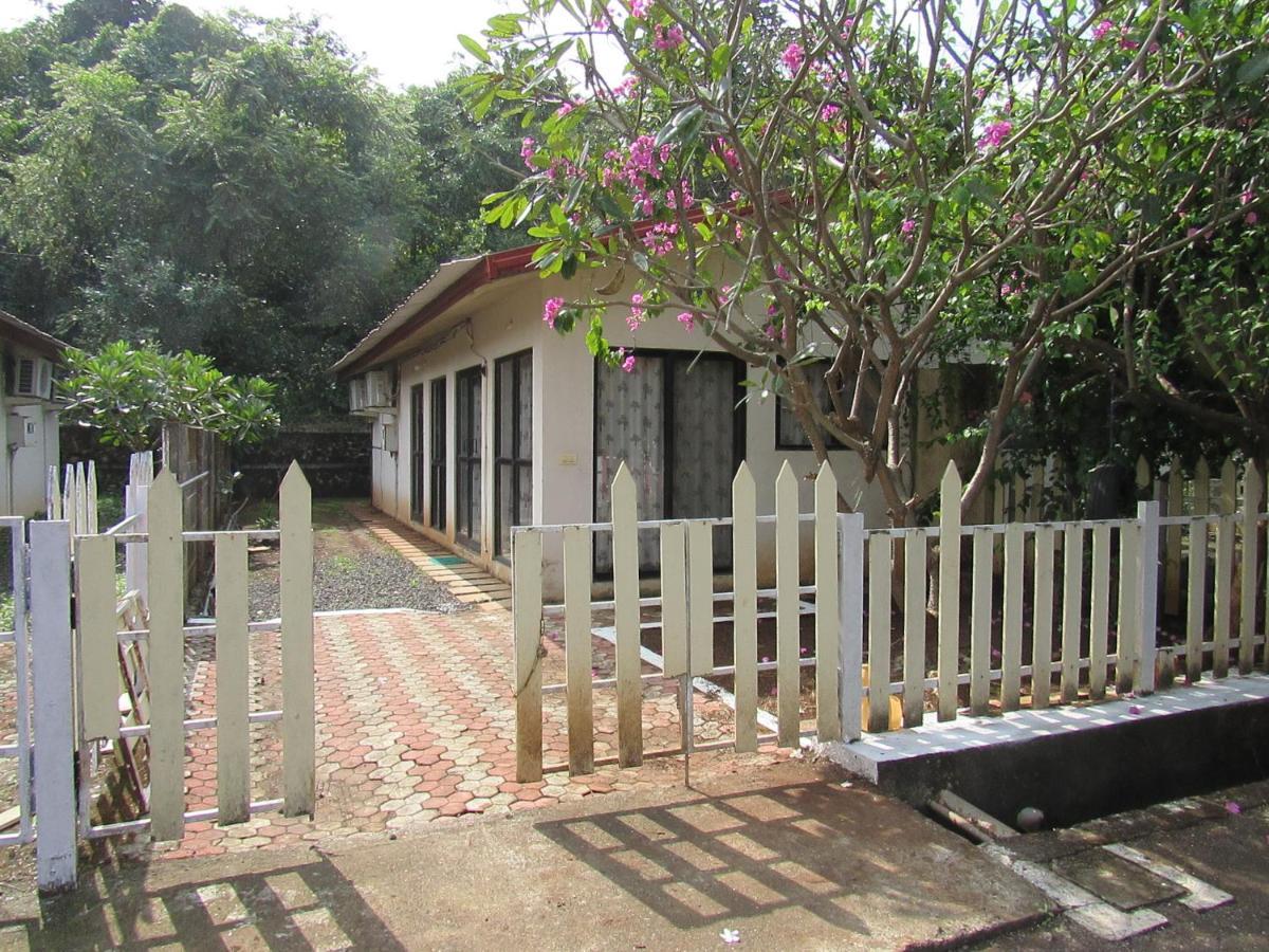 Retreat Chalets, The Nest, At Sparsh Resorts, Karjat Ngoại thất bức ảnh