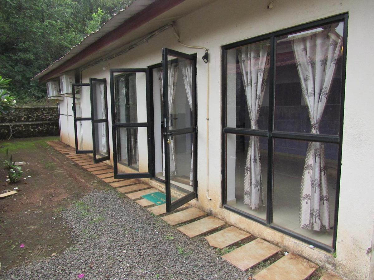 Retreat Chalets, The Nest, At Sparsh Resorts, Karjat Ngoại thất bức ảnh
