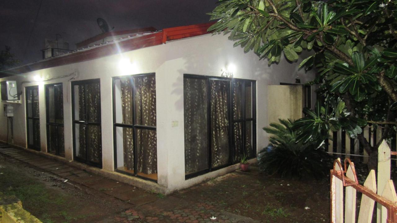 Retreat Chalets, The Nest, At Sparsh Resorts, Karjat Ngoại thất bức ảnh